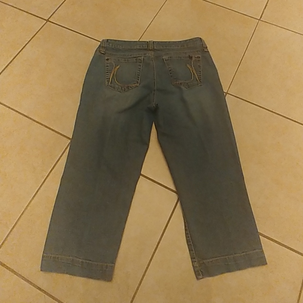 Jeans - Picture 4 of 5
